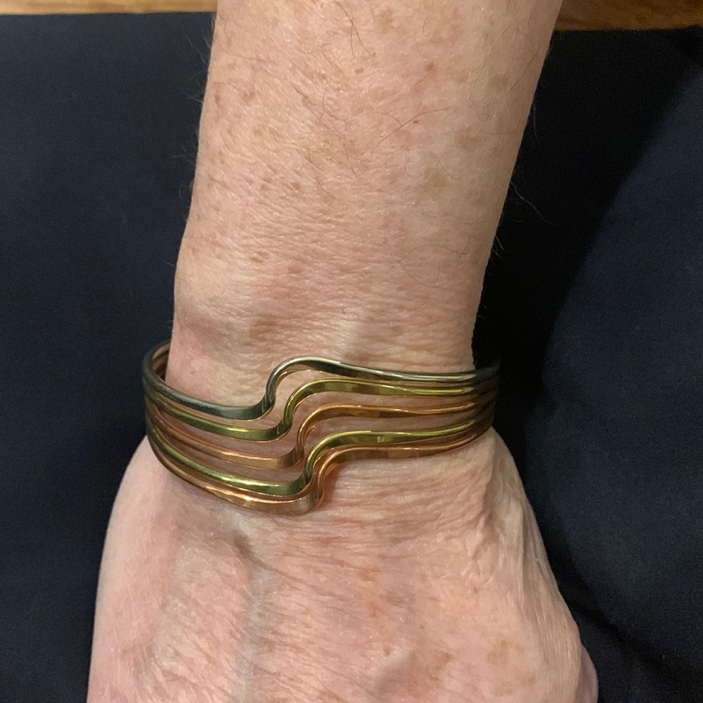 Wave shape, tri-metal cuff bracelet